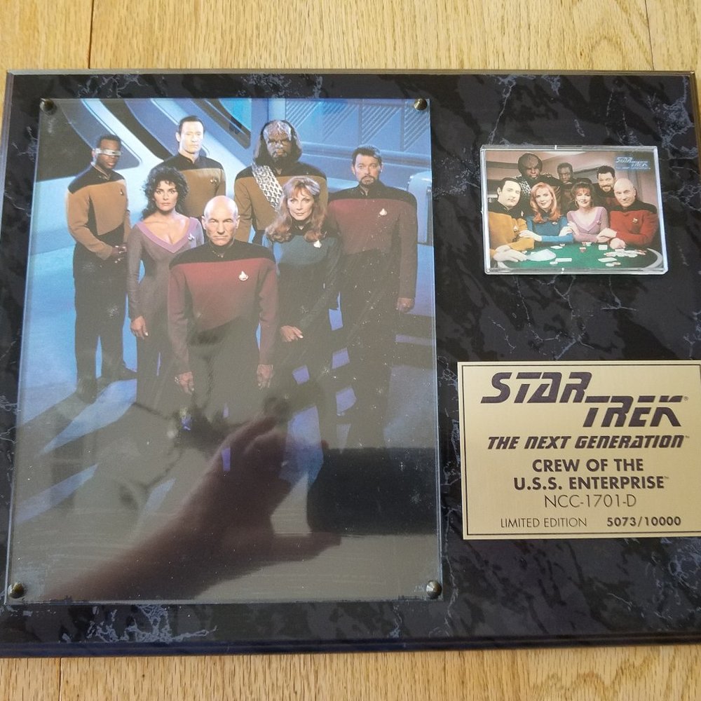 STAR TREK TNG -- The Crew of The Enterprise Limited / Numbered Edition Plaque